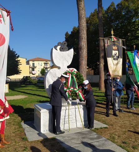 Cerimonia intitolazione monumento a Luana D'Orazio