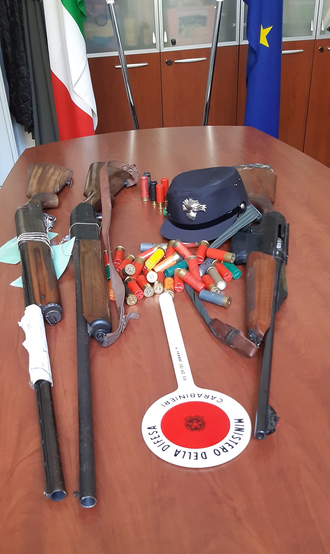 le arm in violazione della normativa (Fonte foto Carabinieri)