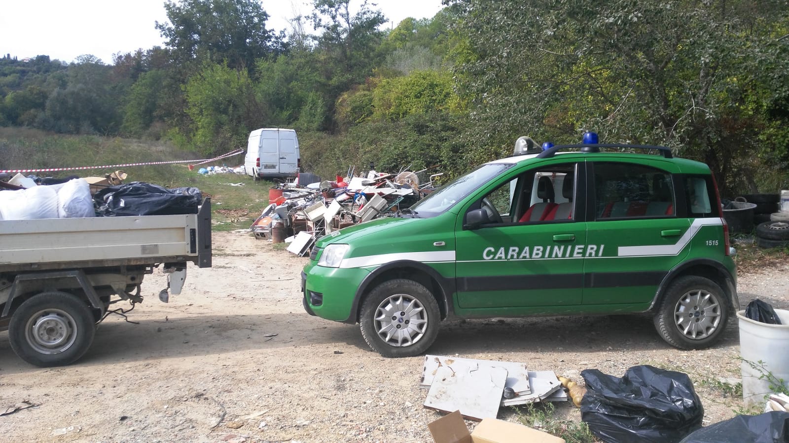 Controlli dei Carabinieri Forestali sulla filiera dei rifiuti speciali (Fonte foto Carabinieri Forestali)