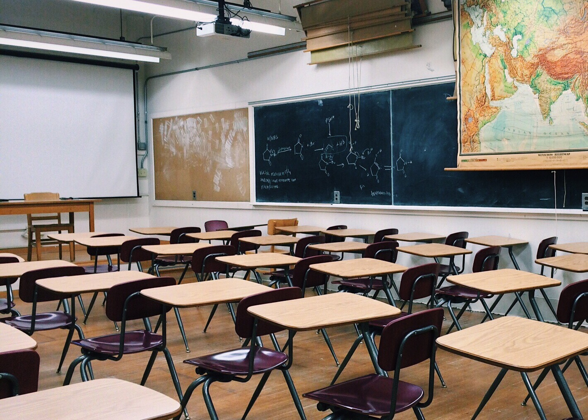 Un aula di scuola (Fonte foto Consiglio della Regione)