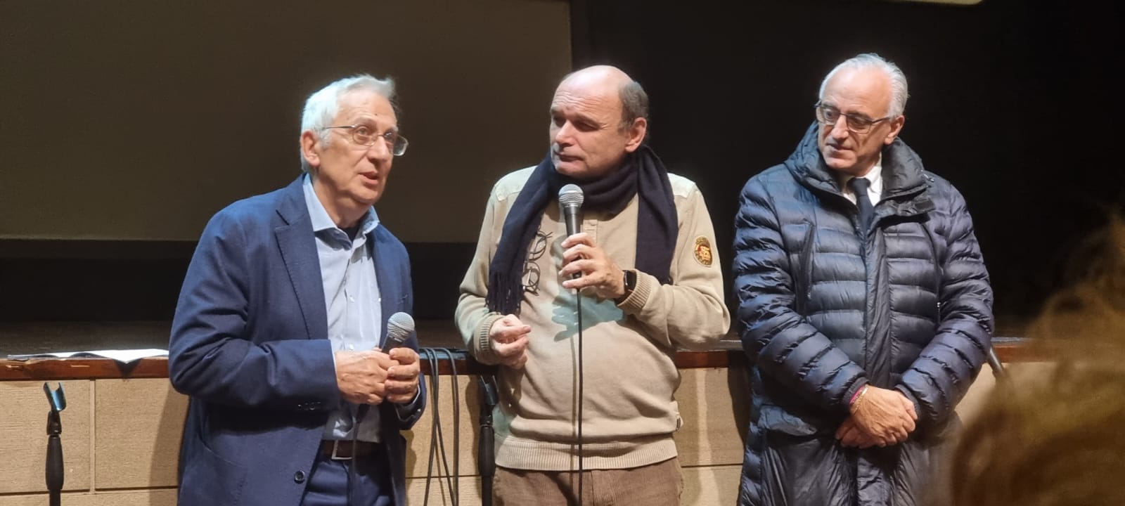 La presentazione de 'I naufraghi'