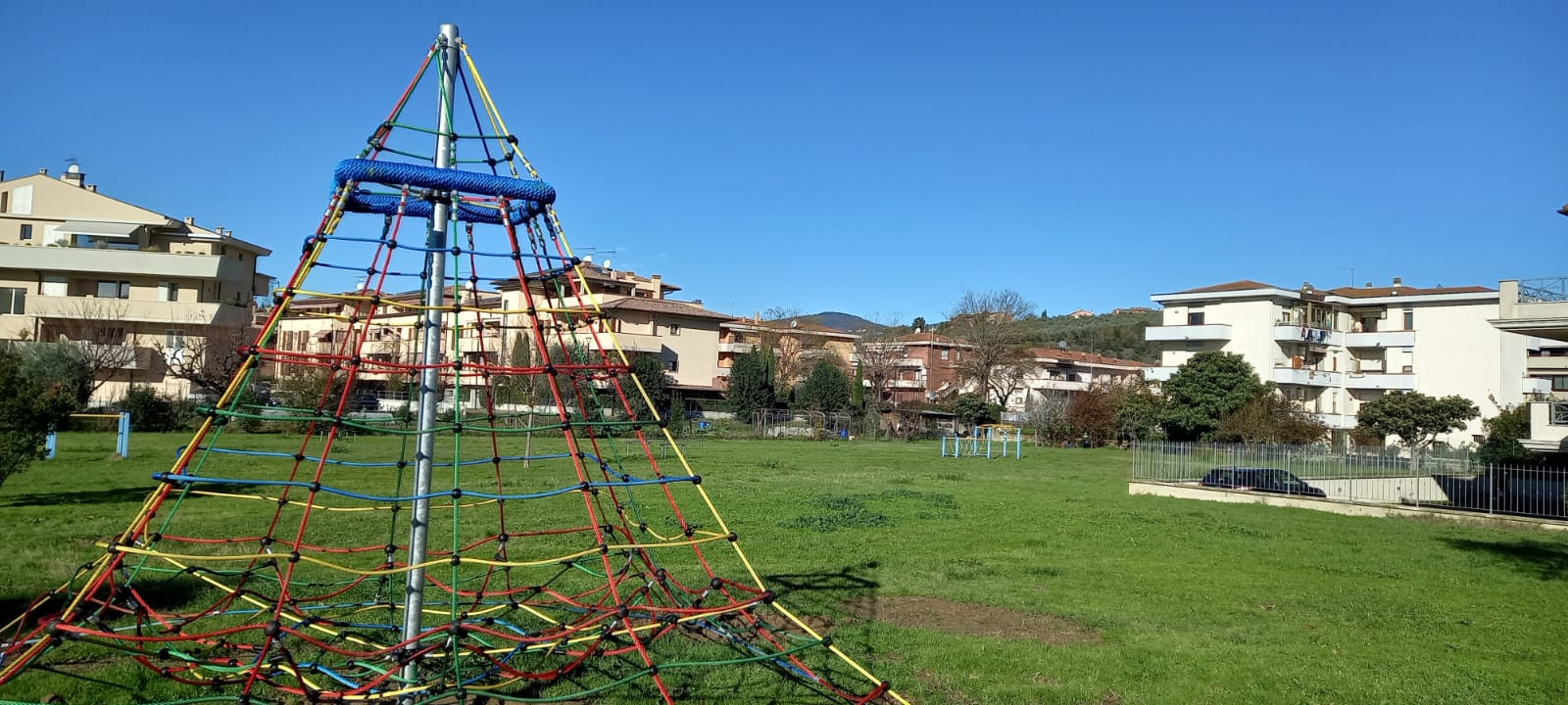 Piramide a corda via Verdi (Fonte foto Comune di Capraia e Limite)