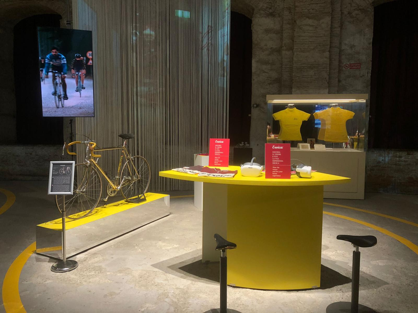 Storica maglia gialla del Tour indossata da Bartali