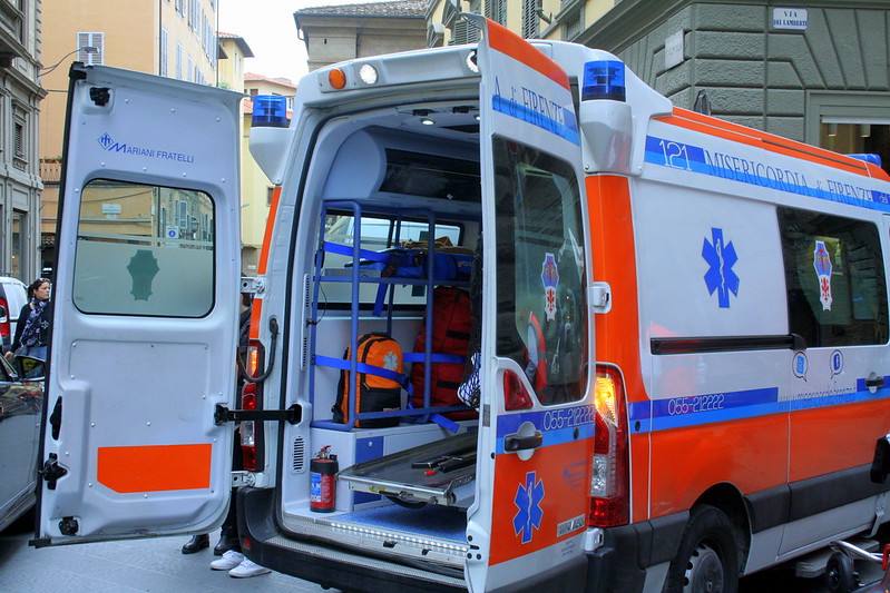 Aggressione a operatori ambulanza (foto Antonello Serino - Met Ufficio Stampa)