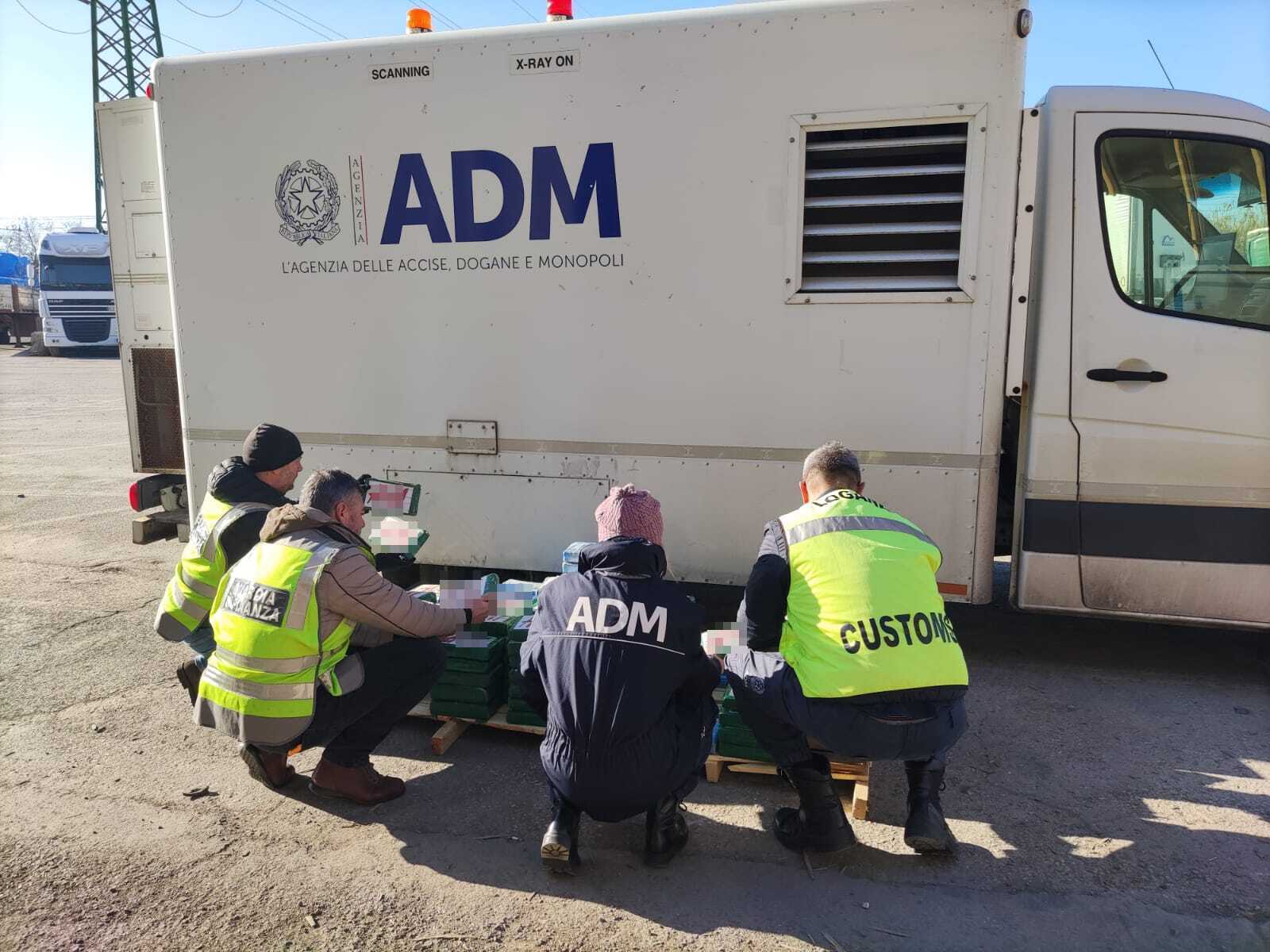 217 kg di cocaina in un container proveniente dal Sud America