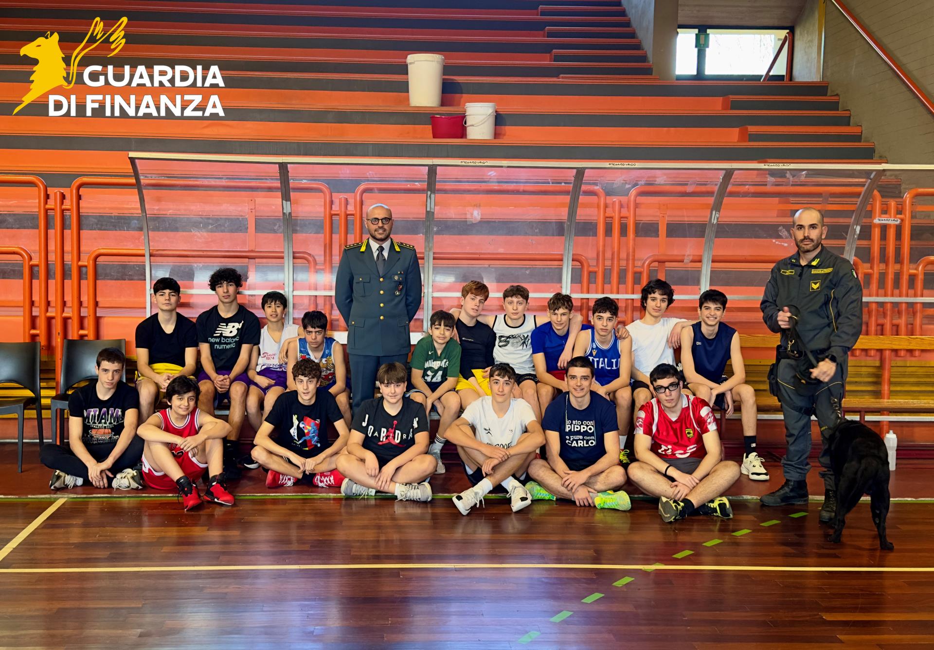 Educazione alla legalità economica: la Guardia di Finanza di Firenze incontra gli atleti della Florence Basket (Foto da comunicatosala stampa Guardia di Finanza)