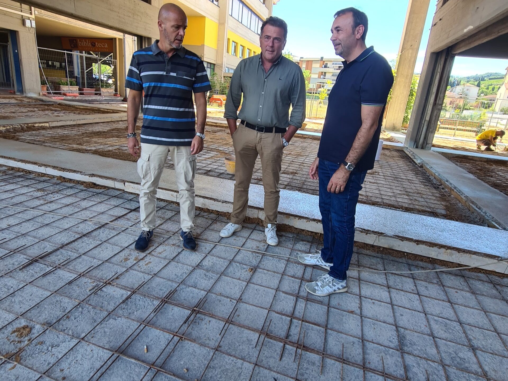 Centro Sociale Residenziale, lavori di rifacimento della pavimentazione esterna