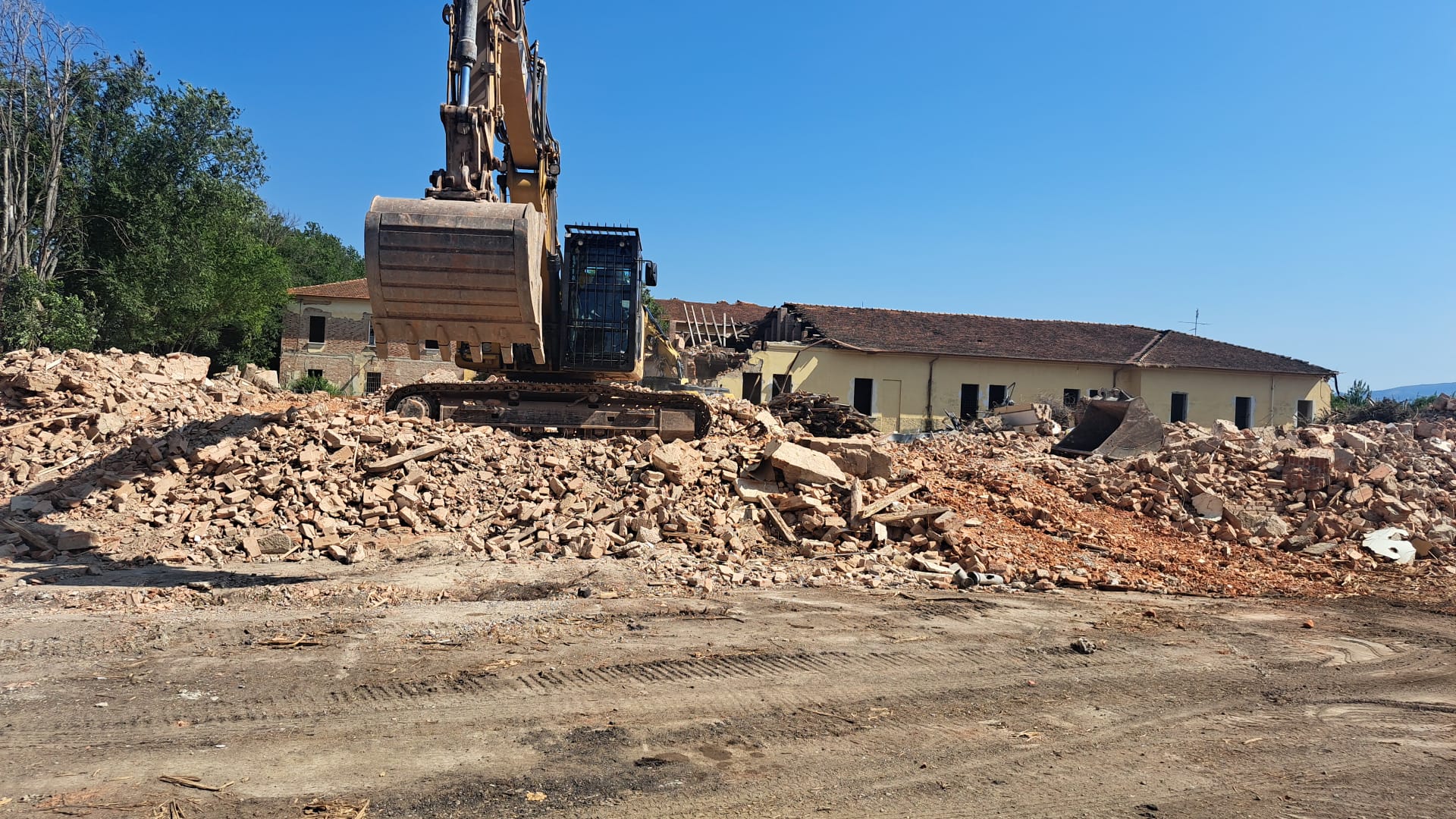 Foto delle operazioni di demolizione - Fonte: Comune di Firenze
