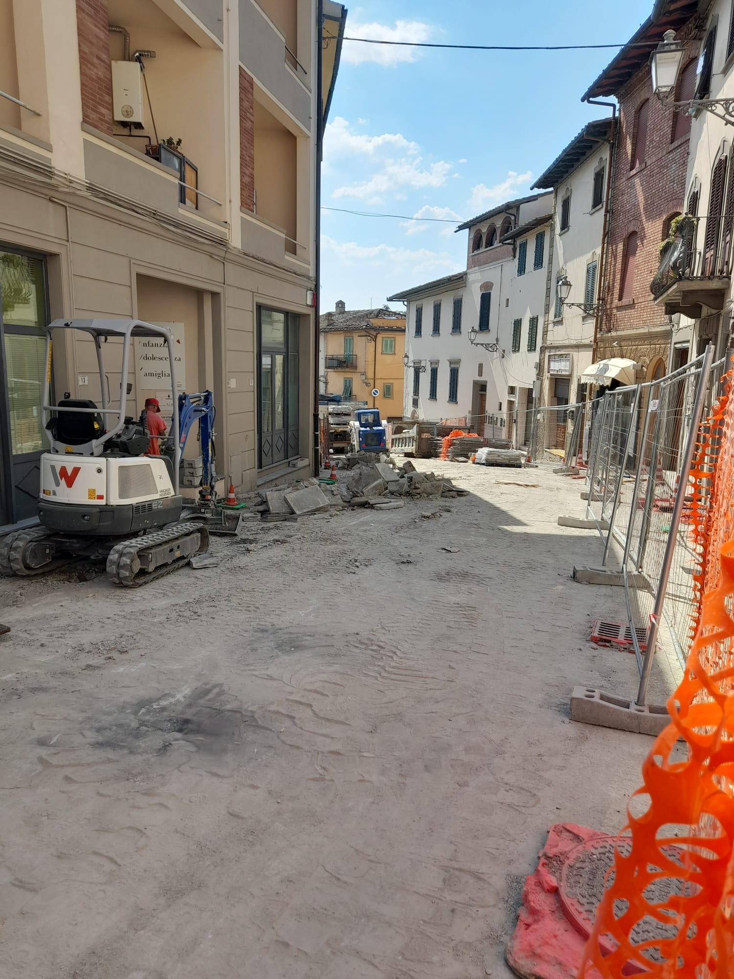 Lavori nel centro storico (Foto da comunicato Comune di Montespertoli)