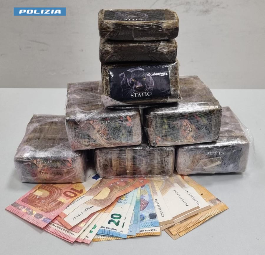 Droga sequestrata (Fonte foto Polizia di Stato)