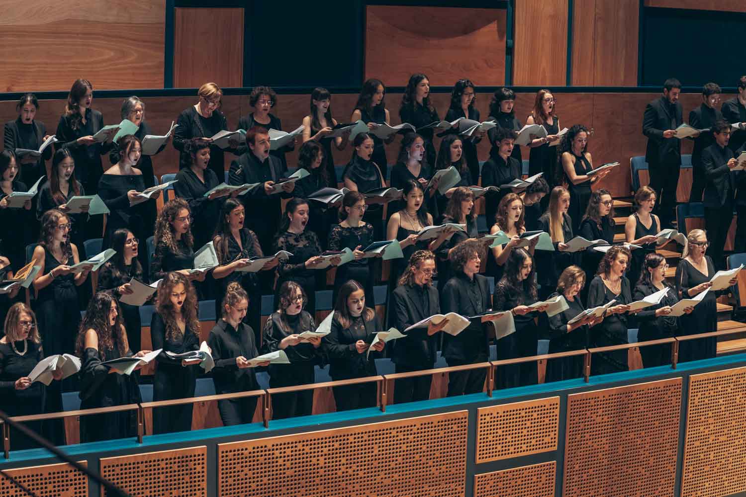 Coro-Conservatorio-Cherubini-DSC09606-(1) (fonte foto comunicato stampa)