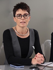 Sindaca Di Maio (foto Antonello Serino Met Ufficio Stampa)