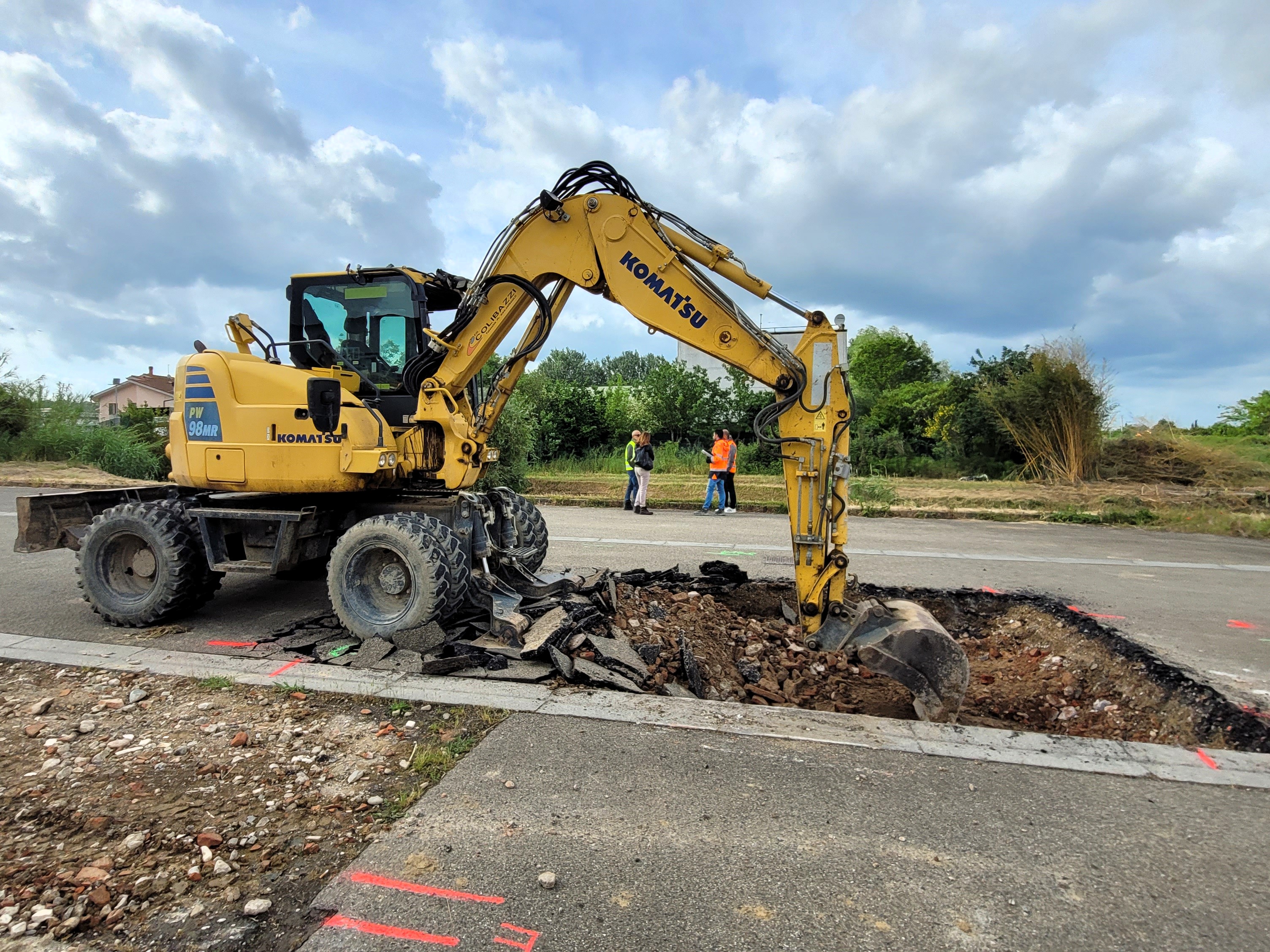 Lavori in corso per la riorganizzazione del sistema fognario in localitù Botteghe (Foto da comunicato stampa Acque Spa)