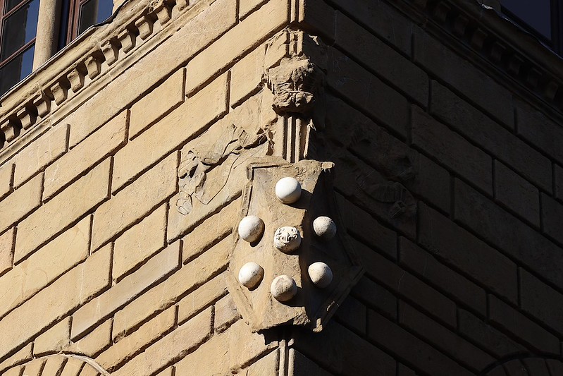 Palazzo Medici, particolare dello stemma dei Medici (foto Antonello Serino Met - Ufficio Stampa)
