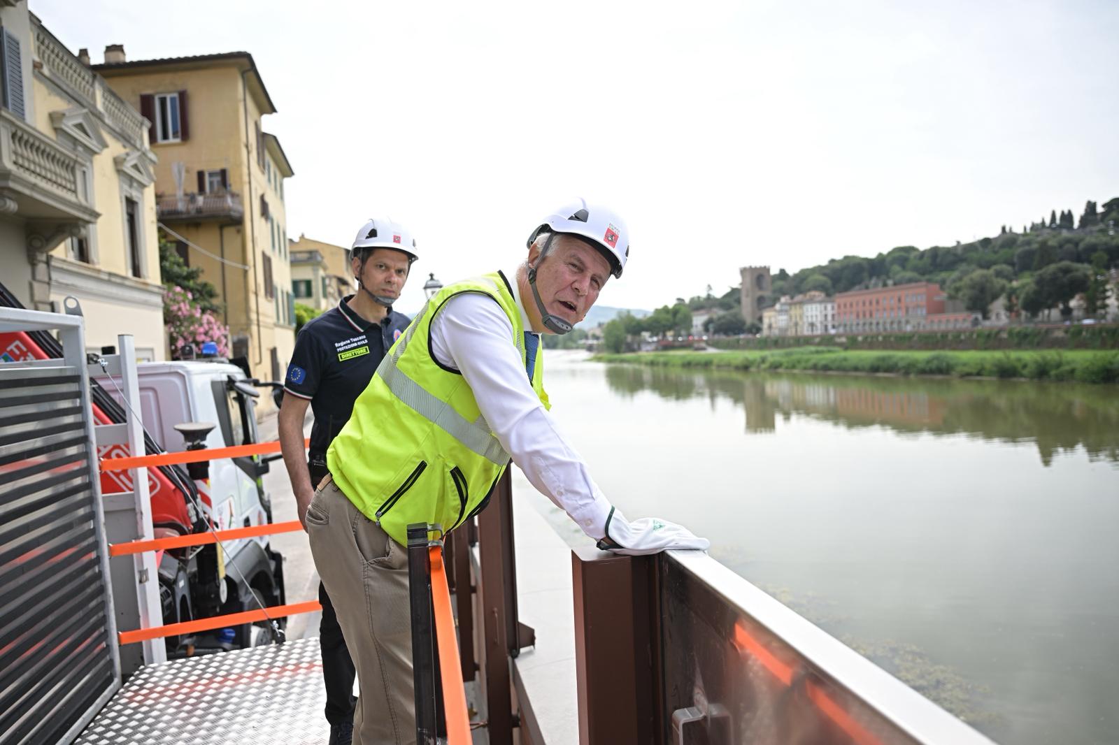 Il presidente Giani durante le prove operative (fonte foto comunicato stampa)