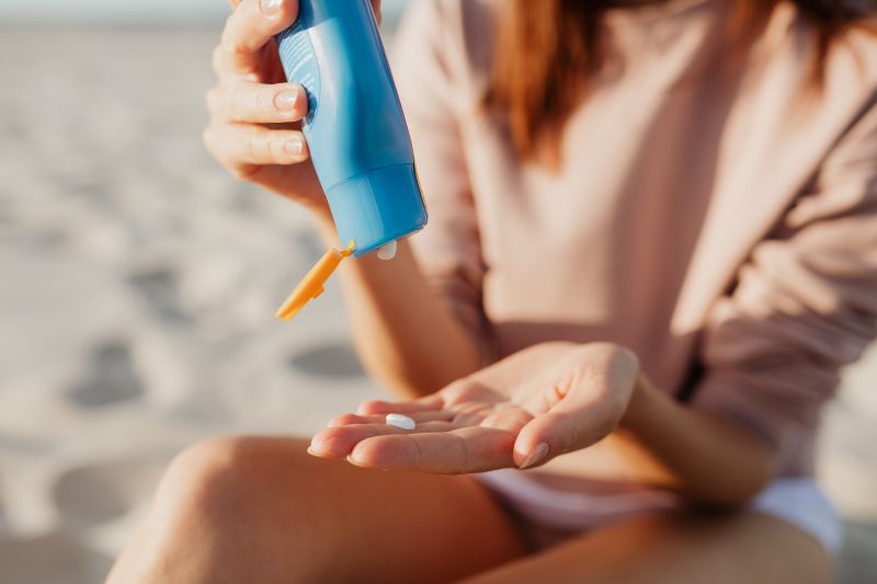 Estate, sole e abbronzatura, massima prevenzione per una pelle sana (Fonte foto comunicato Stampa Ausl Toscana Centro)