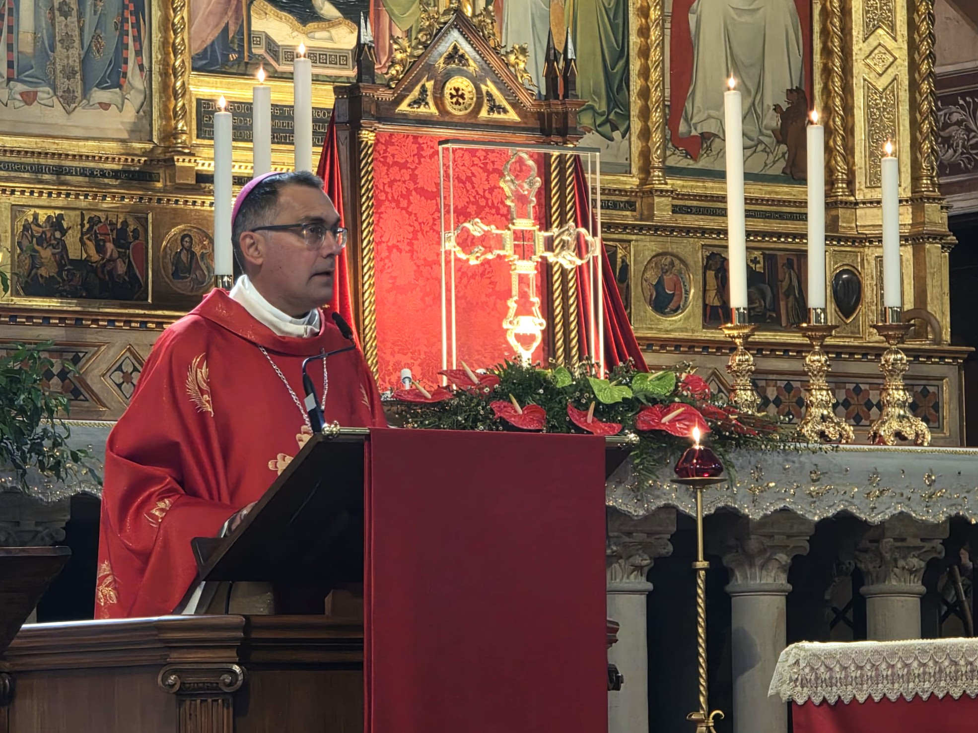 Arcivescovo Gambelli nella Celebrazione (Fonte foto comunicato Opera di Santa Croce)
