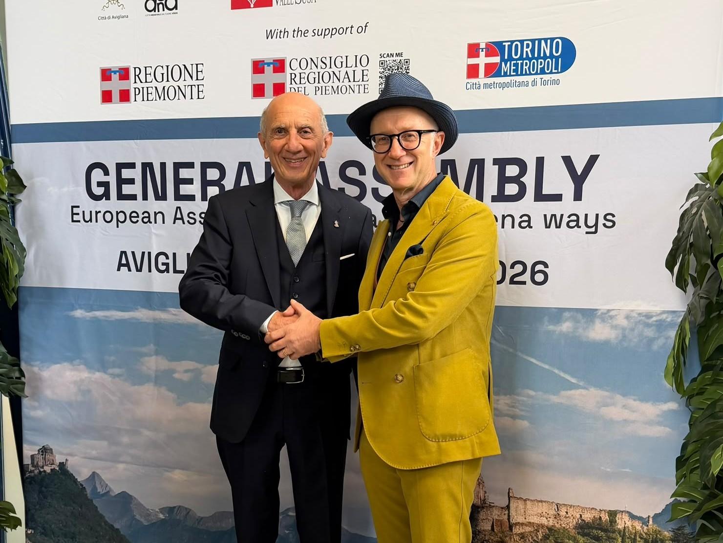Spinelli (a destra) con il presidente AEVF Ferrari-fonte foto comunicato stampa