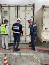 Sequestro prodotti ittici porto Livorno (fonte foto comunicato stampa)