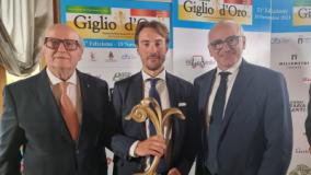 La premiazione del Giglio d’oro con Bettiol (foto di Domenico Costanzo, Met Ufficio Stampa)