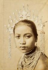 Borneo, Sarawak_Donna del Seribas in abito festivo (fonte foto comunicato stampa)