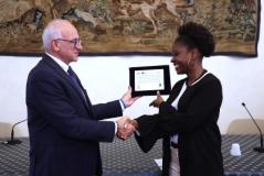 Consegna targa a Audrey Alloh