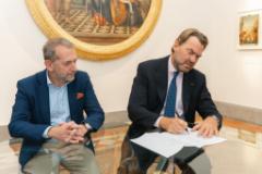 La firma del protocollo (Fonte foto comunicato stampa)