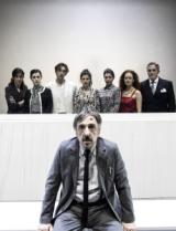 Il berretto a sonagli - cast (ph. Laila Pozzo - Fonte comunicato Teatro della Toscana)